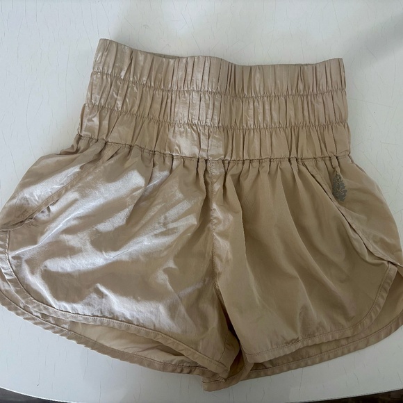 Free People Movement High Waisted Shorts Champagne - Picture 1 of 4